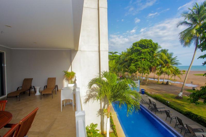 The Palms Ocean Club Resort Хако Экстерьер фото